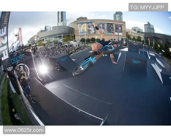 杨丽专访:从极限运动新手到顶尖高手的成长之路回顾