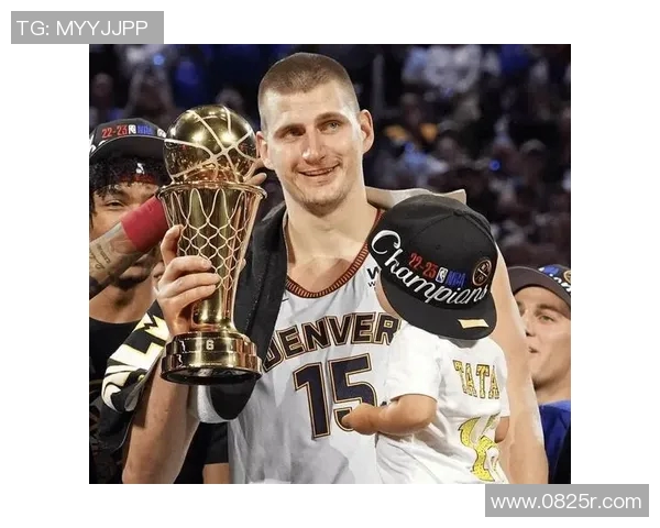 东契奇与约基奇激烈对抗斯洛文尼亚在国际赛中险胜塞尔维亚 东契奇与约基奇激烈对抗斯洛文尼亚在国际赛中险胜塞尔维亚