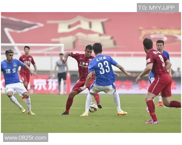 上港与河南建业激战正酣比分悬念引人关注赛事精彩纷呈